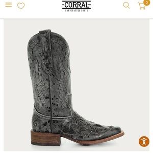 Corral vintage boots. Black. Square toe. Size 9.5.